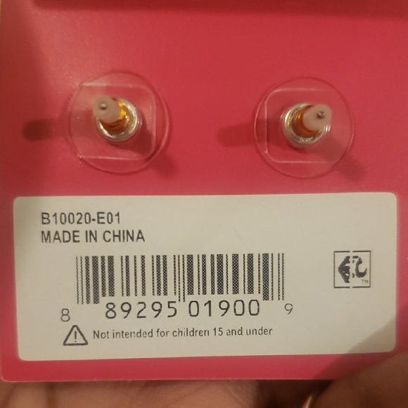 Betsey Johnson Crystal Flower Earrings - Picture 4 of 4